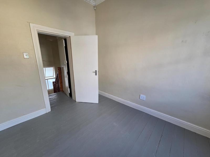 2 Bedroom Property for Sale in Woodstock Western Cape
